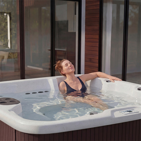 LS550 Plus Hot Tub 5-Person, 65-Jet